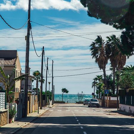 Apartment Near The Sea كامبريلس المظهر الخارجي الصورة