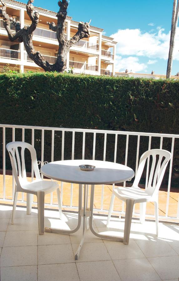 Apartment Near The Sea كامبريلس المظهر الخارجي الصورة
